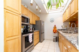 3699 Twinmaple Dr-21